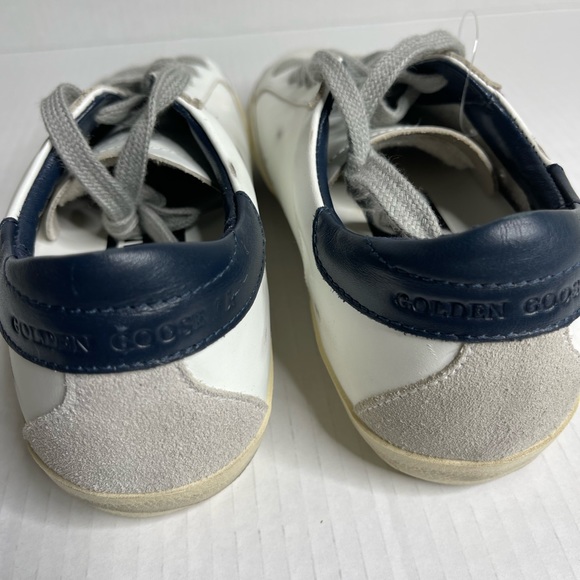 NEW GOLDEN GOOSE Superstar White WIth Navy pull tabs Gray Suede stars Size 6 - Picture 8 of 9